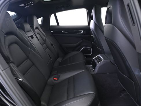 Certified 2021 Porsche Panamera 4 image 18