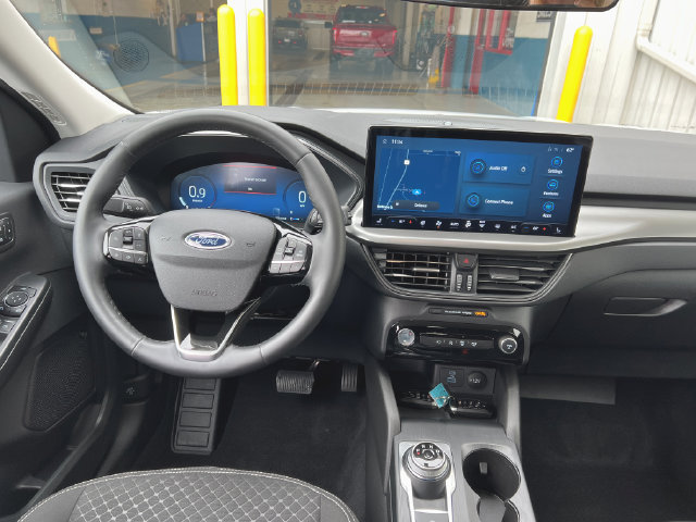 Used 2023 Ford Escape Active w/ Tech Pack #2 AWD/4WD image 14