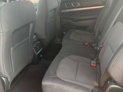 Used 2019 Ford Explorer XLT w/ Equipment Group 201A image 21