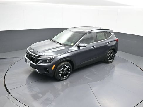 Certified 2024 Kia Seltos EX AWD/4WD image 34