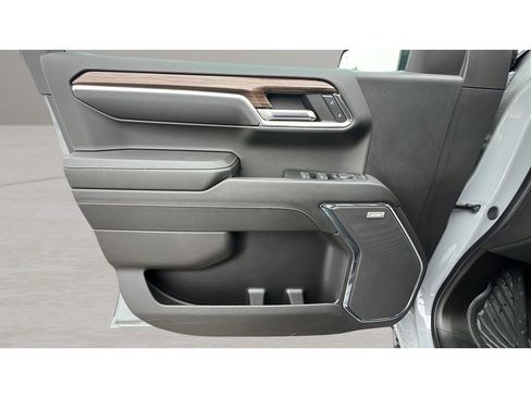 Used 2024 Chevrolet Silverado 1500 LT Trail Boss w/ LT Trail Boss Premium Package image 26