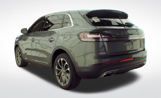 Used 2023 Lincoln Nautilus Reserve AWD/4WD image 12