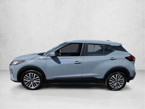 Certified 2024 Nissan Kicks SV FWD image 9