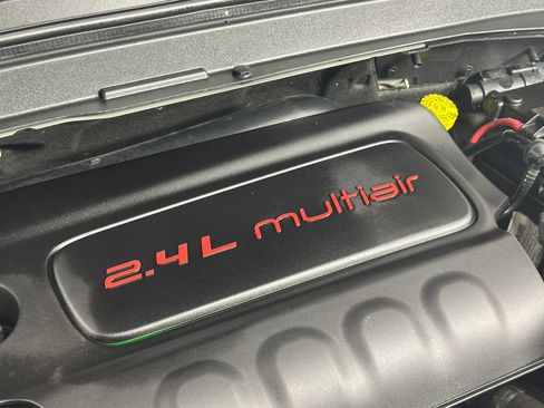 Used 2018 Jeep Renegade Latitude image 22