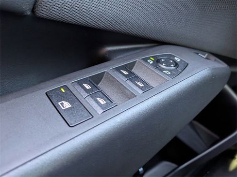 Used 2025 BMW X3 xDrive30i w/ Convenience Package image 27