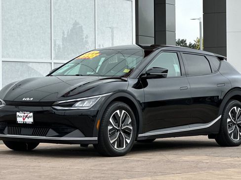 Used 2024 Kia EV6 Light image 8