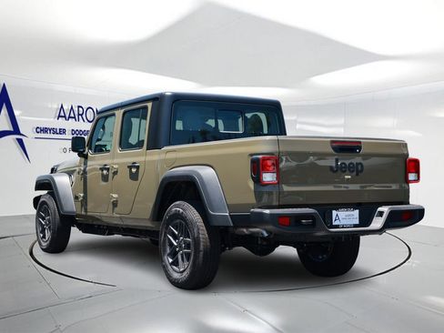 New 2026 Jeep Gladiator Sport AWD/4WD image 2