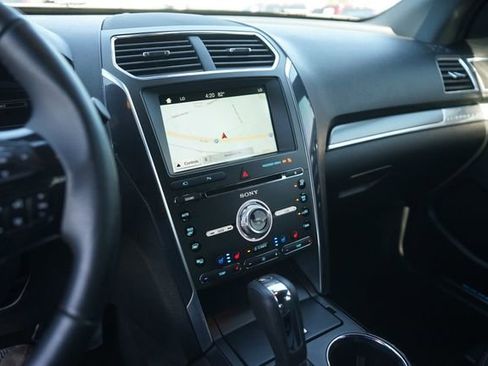 Used 2018 Ford Explorer Sport w/ Equipment Group 401A AWD/4WD image 29