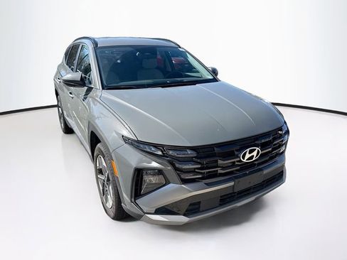 Certified 2025 Hyundai Tucson SEL image 11