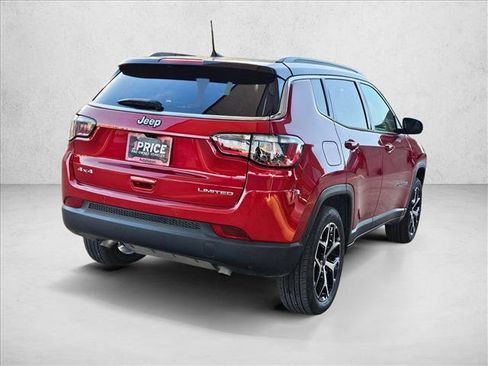 Used 2025 Jeep Compass Limited AWD/4WD image 5