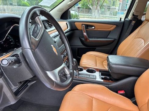 Used 2013 Chevrolet Traverse LTZ FWD image 42