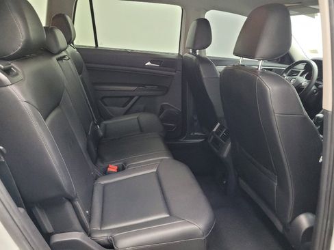 Used 2020 Volkswagen Atlas SE FWD image 19