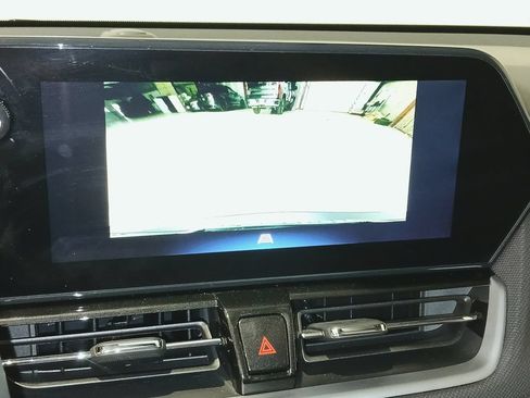 Used 2024 Chevrolet TrailBlazer LT w/ Convenience Package FWD image 27