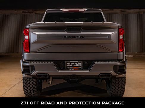 Used 2022 Chevrolet Silverado 1500 RST AWD/4WD image 7