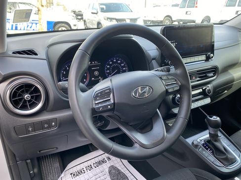 Used 2023 Hyundai Kona SEL w/ Convenience Package image 17