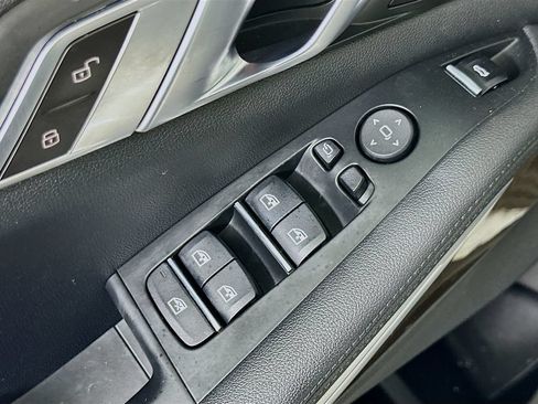 Used 2022 BMW X5 xDrive40i w/ Executive Package AWD/4WD image 20