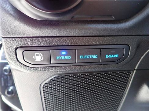 Used 2024 Jeep Wrangler Unlimited Rubicon 4xe AWD/4WD image 15