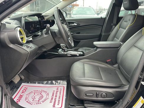 Used 2025 Chevrolet Trax ACTIV w/ Driver Confidence Package image 14