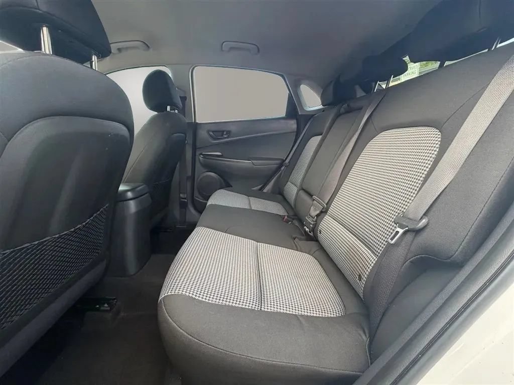 Used 2021 Hyundai Kona SEL FWD image 23