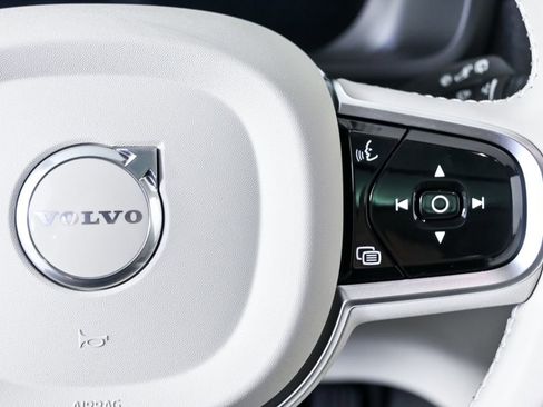 New 2026 Volvo XC90 B6 Ultra w/ Protection Package AWD/4WD image 11