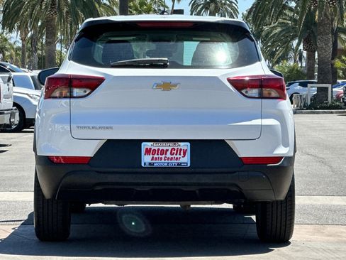 Certified 2025 Chevrolet TrailBlazer LS FWD image 5