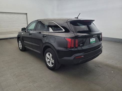 Used 2022 Kia Sorento LX AWD/4WD image 5