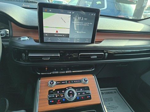 Used 2020 Lincoln Aviator Reserve w/ Equipment Group 202A image 24