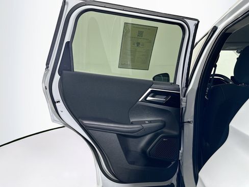 Used 2025 Mitsubishi Outlander ES AWD/4WD image 26