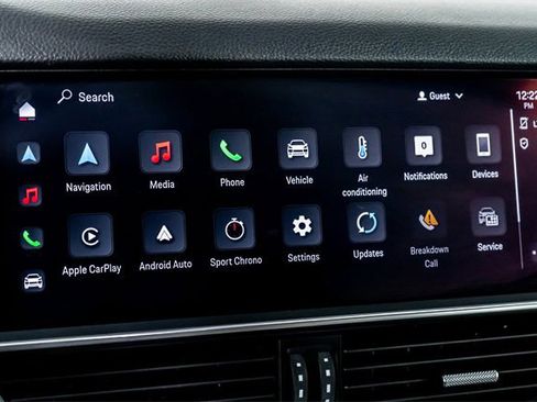 Used 2022 Porsche Cayenne S image 30