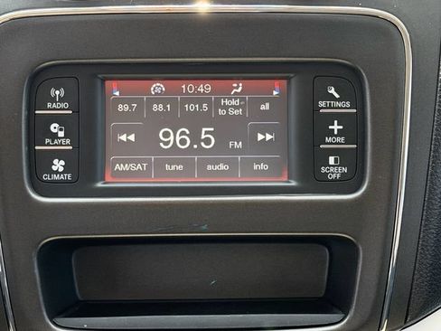 Used 2020 Dodge Journey SE w/ SE Popular Equipment Group FWD image 14