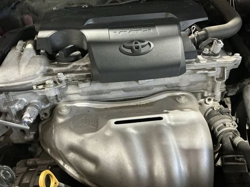 Used 2017 Toyota RAV4 XLE image 19