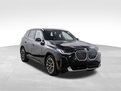 New 2026 BMW X3 xDrive30 w/ Premium Package image 7