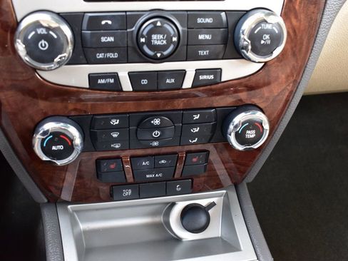 Used 2012 Ford Fusion SEL image 34