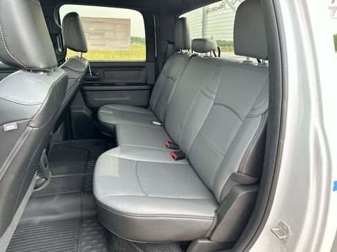 New 2024 RAM 2500 Tradesman w/ Chrome Appearance Group image 19