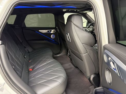 Certified 2023 BMW XM AWD/4WD image 30