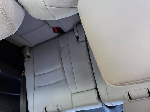 Used 2021 Honda Pilot EX-L image 10