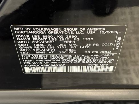 Certified 2024 Volkswagen Atlas SEL Premium R-Line AWD/4WD image 30