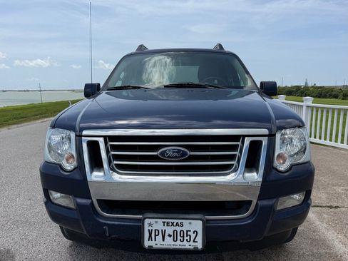 Used 2008 Ford Explorer Sport Trac Limited RWD image 2