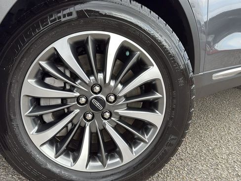 Certified 2021 Lincoln Nautilus FWD w/ Equipment Group 101A image 9