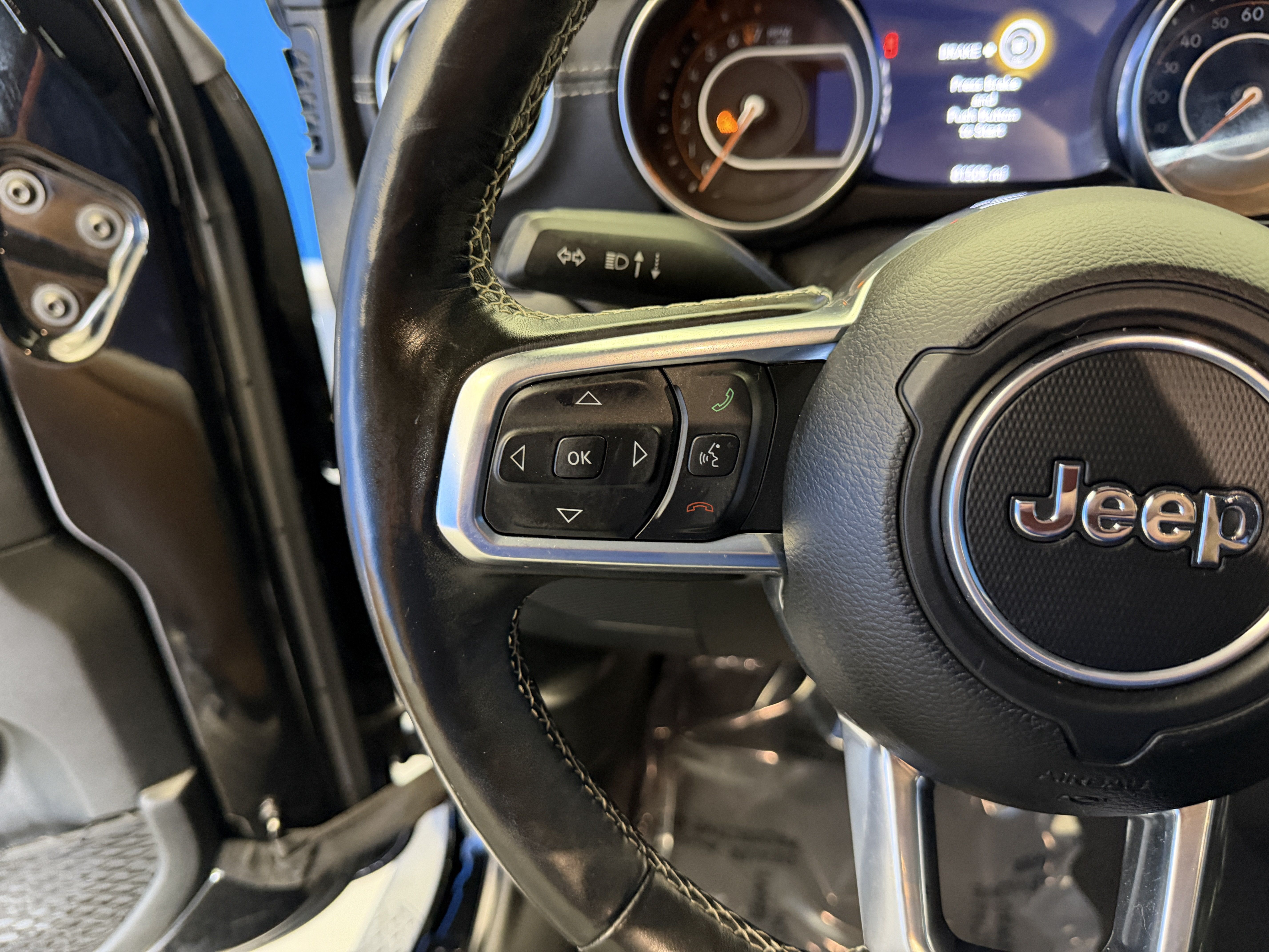 Used 2020 Jeep Gladiator Overland AWD/4WD image 17