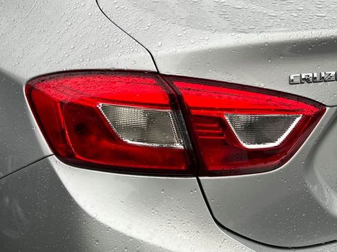 Used 2019 Chevrolet Cruze LS w/ LS Convenience Package image 14