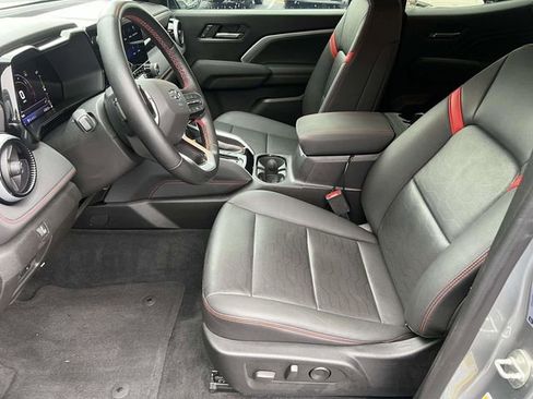 Used 2023 Chevrolet Colorado Z71 w/ Z71 Convenience Package 2 image 16