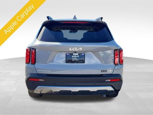 Certified 2023 Kia Sorento SX Prestige image 3