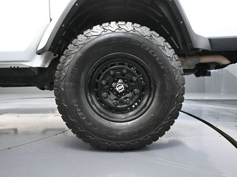 Used 2022 Jeep Gladiator Sport image 16