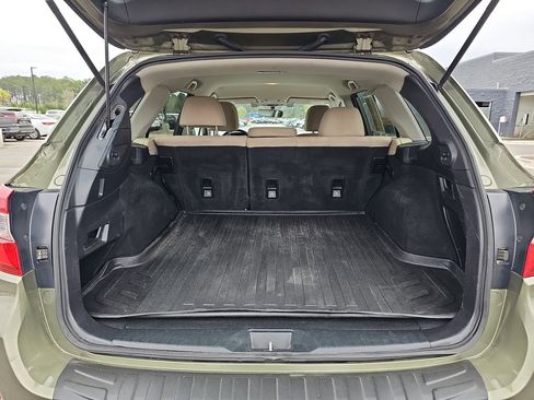 Used 2017 Subaru Outback 2.5i Premium image 15