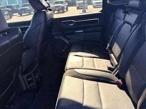 Used 2025 RAM 1500 Laramie AWD/4WD image 31