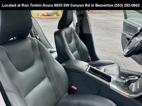 Used 2016 Volvo V60 T5 Premier FWD image 13