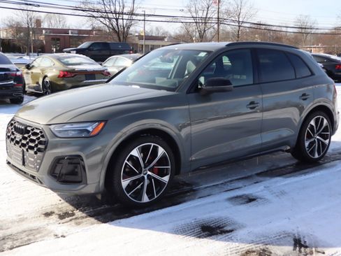 Used 2023 Audi SQ5 Premium Plus w/ Premium Plus Package image 1