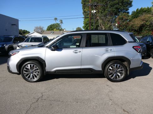 Certified 2025 Subaru Forester Touring w/ Popular Package - Touring image 2