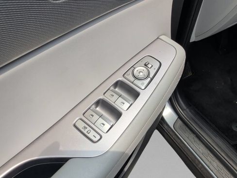 Used 2021 Hyundai Palisade SEL w/ Premium Package FWD image 17